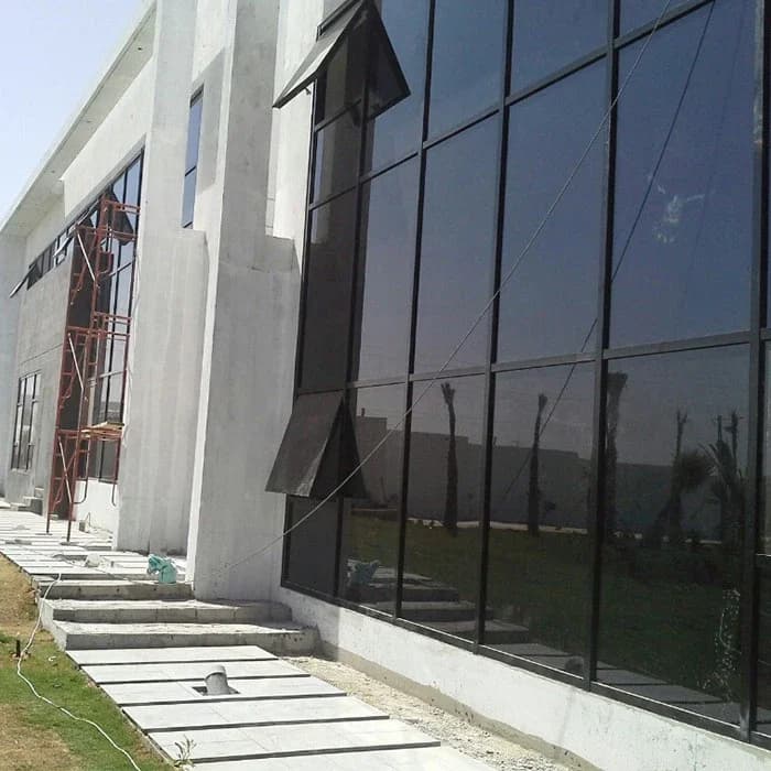 Jendela Kaca Rangka Aluminium Performa Tinggi thumbnail 2