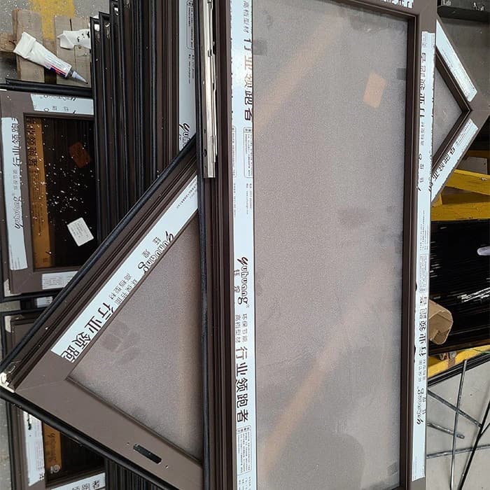 Aluminium Toilet Window thumbnail 3