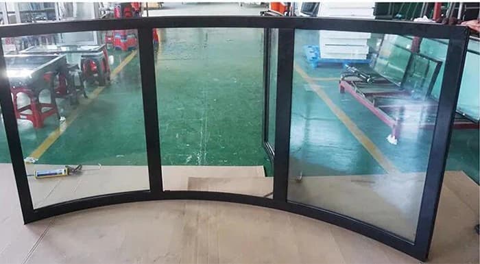 Curved Windows thumbnail 3