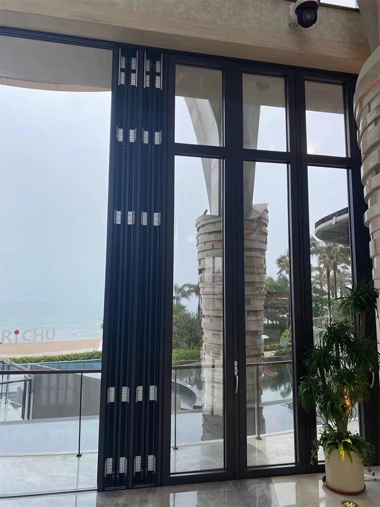 Exterior Bifold Doors thumbnail 3