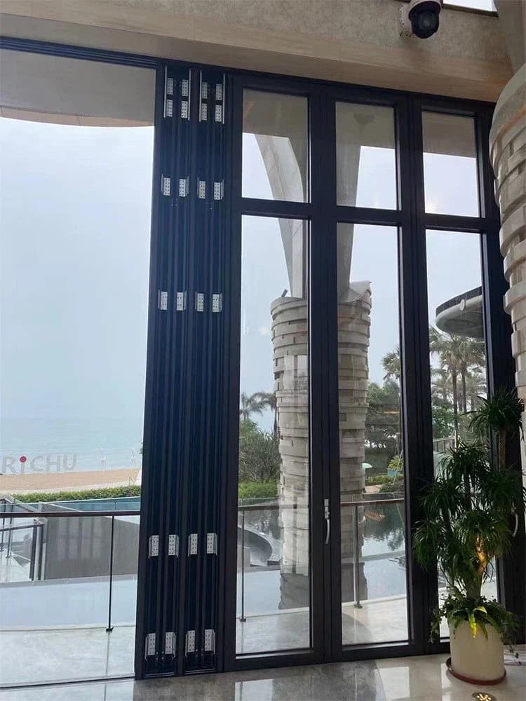 Pintu Bifold Eksterior thumbnail 3