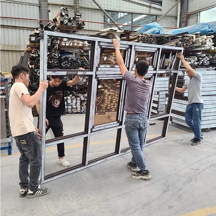 Jendela Besar thumbnail 4