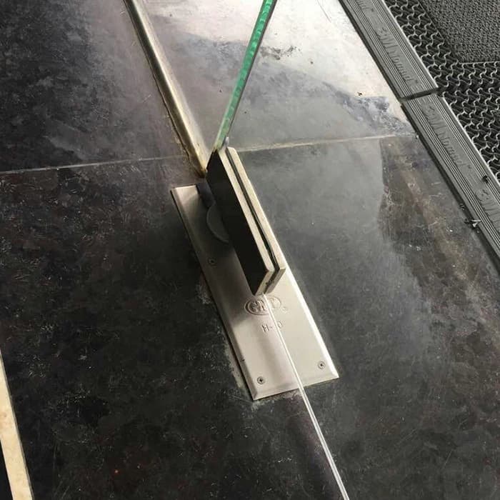 Office Glass Door thumbnail 2