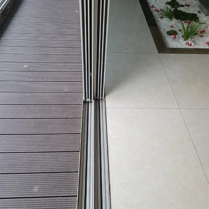 Pintu Aluminium Perunggu thumbnail 3