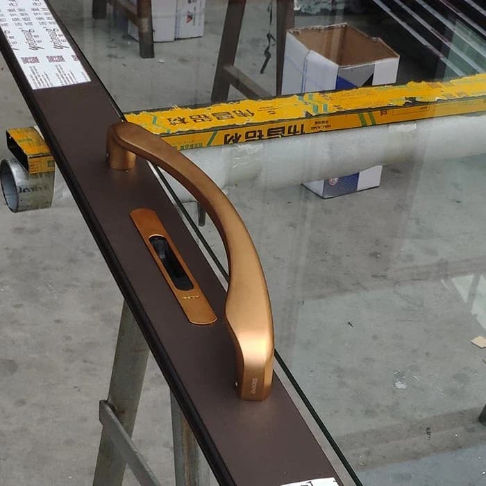 Jendela Aluminium Perunggu