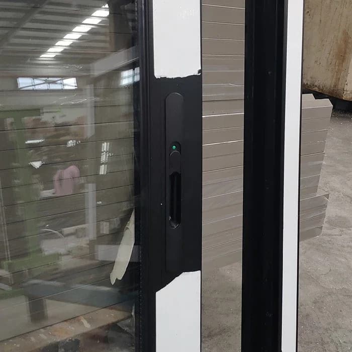 Jendela Aluminium Hitam thumbnail 4