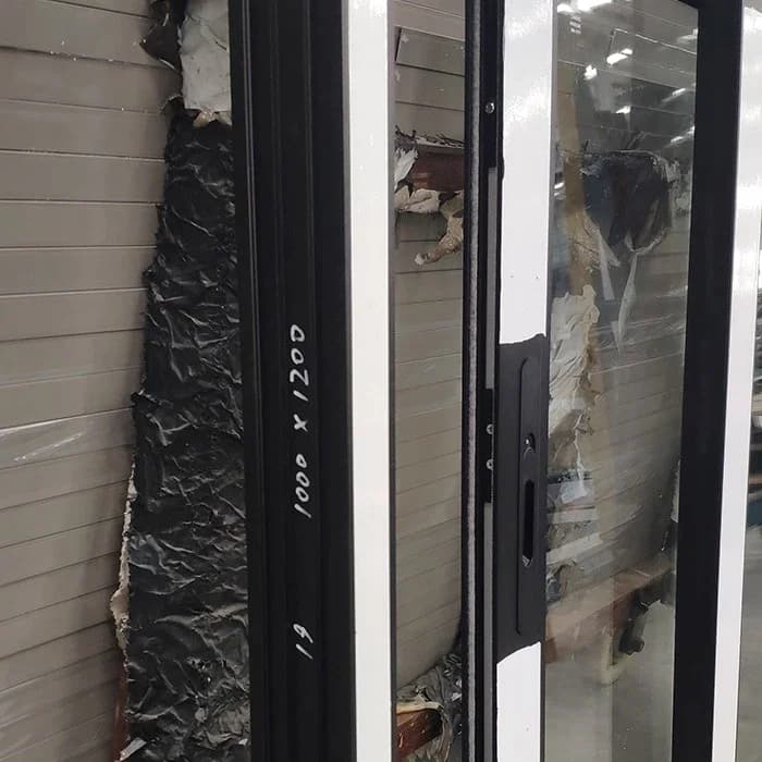 Jendela Aluminium Hitam thumbnail 2