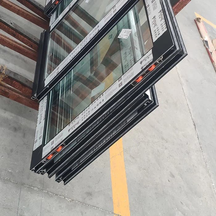 Modern Aluminium Windows thumbnail 3