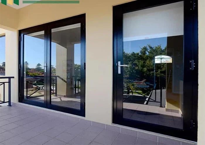 Pintu Masuk Depan Aluminium