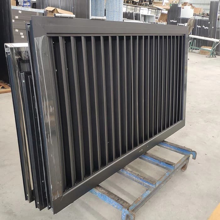 Aluminium Louvre Door thumbnail 3