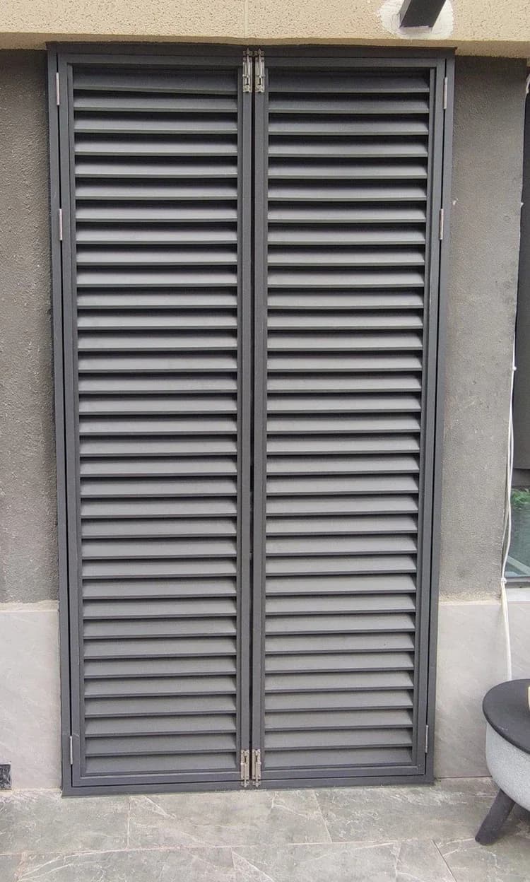 Pintu Louvre Aluminium thumbnail 3