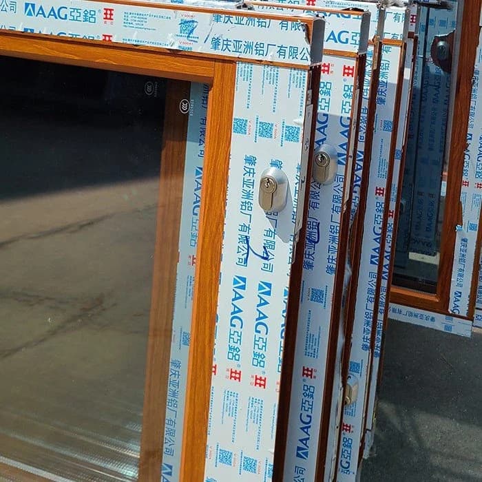 Pintu Pivot Aluminium thumbnail 2