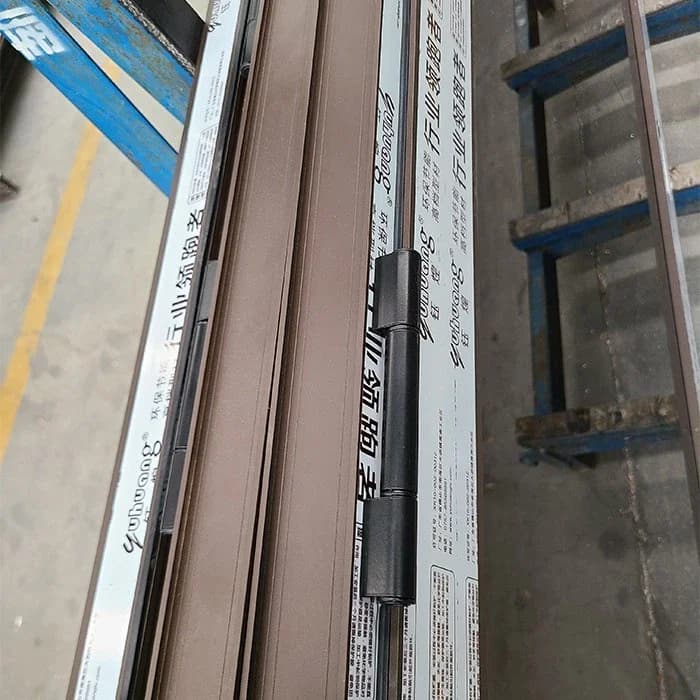 Pintu Aluminium Cokelat thumbnail 2