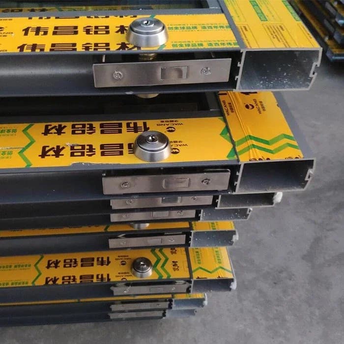 Pintu Aluminium Komersial thumbnail 3