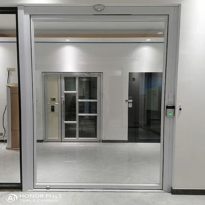 Pintu Pivot Kaca Aluminium untuk Toko