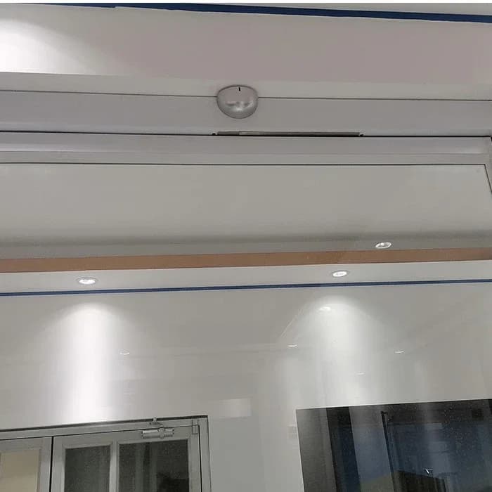 Pintu Pivot Kaca Aluminium untuk Toko thumbnail 2