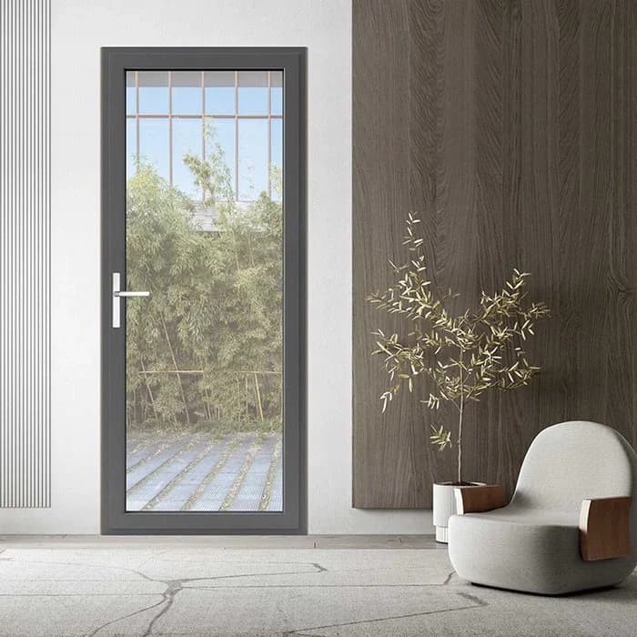 Pintu Badai yang Diperkuat