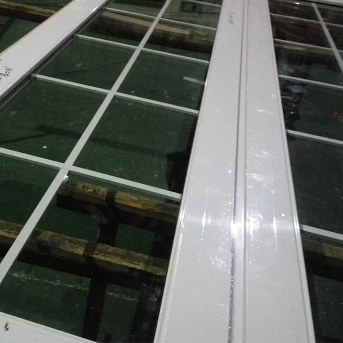 Pintu Prancis Aluminium Putih thumbnail 2