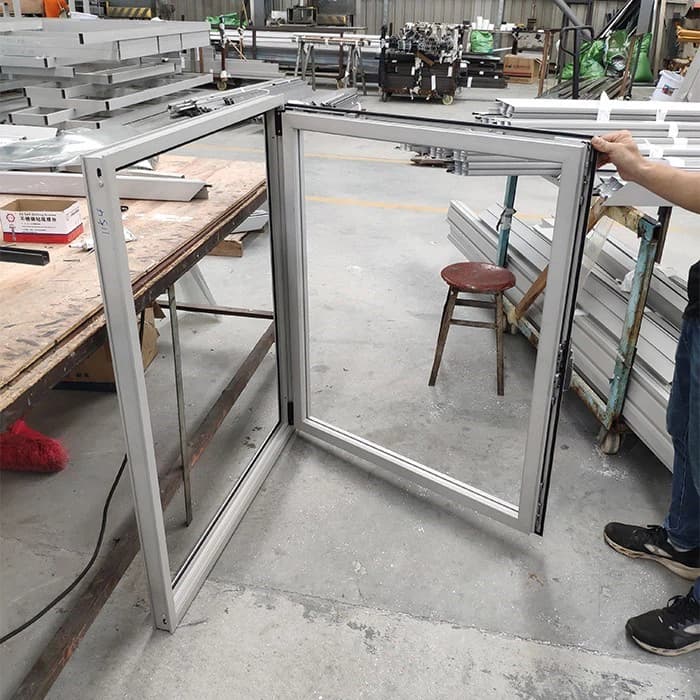 Tilt and Turn Windows thumbnail 3