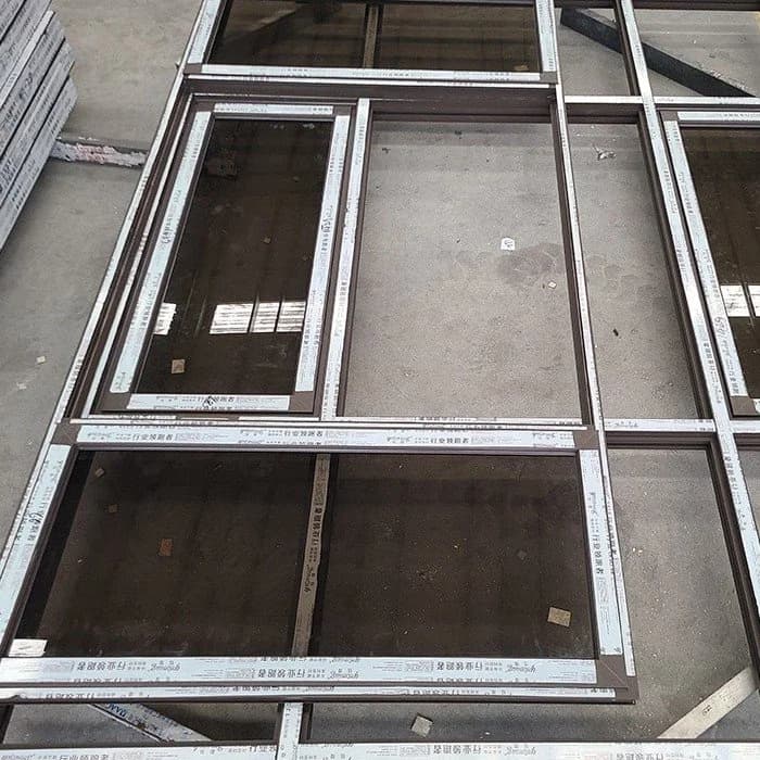 Jendela dan Pintu Aluminium Komersial