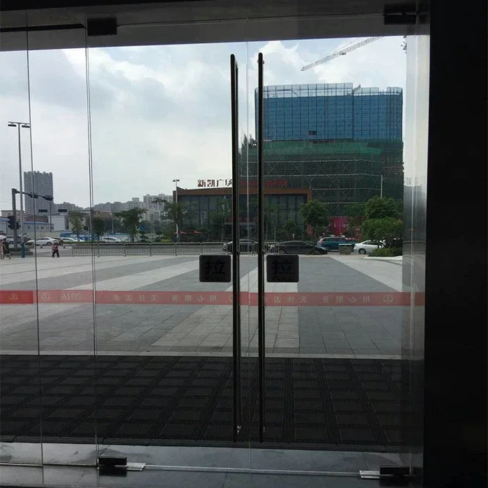Glass Panel Door thumbnail 3