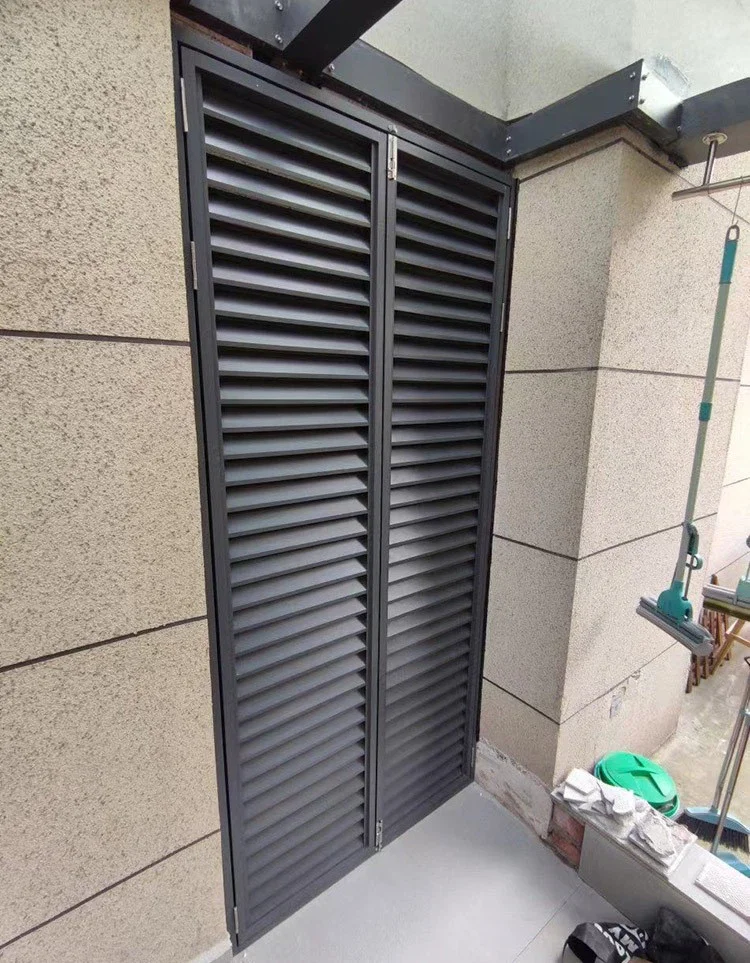 Puertas de persiana de aluminio thumbnail 4