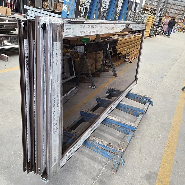 Pintu Aluminium Cokelat